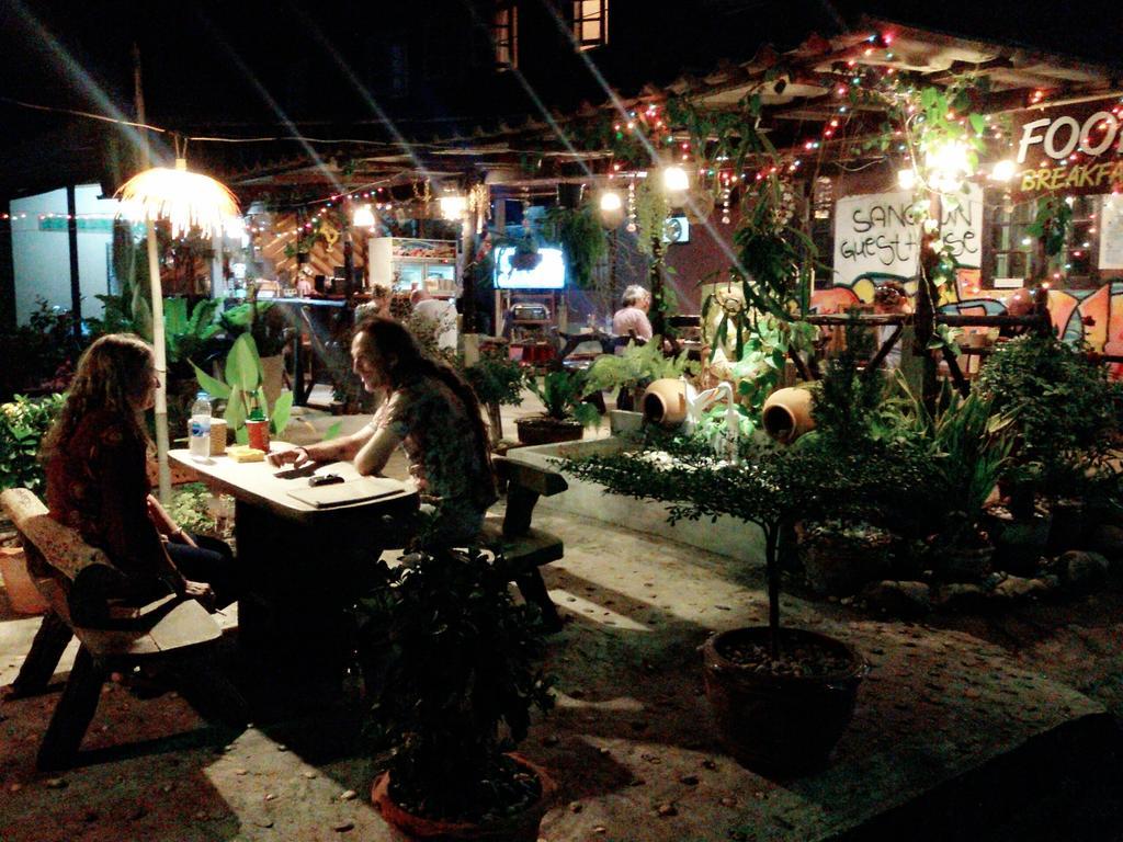 Sangjun Guesthouse Trat Extérieur photo