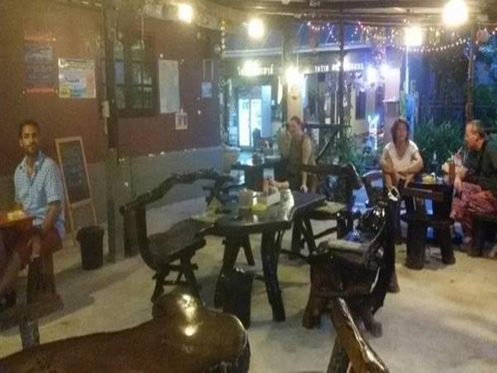 Sangjun Guesthouse Trat Extérieur photo
