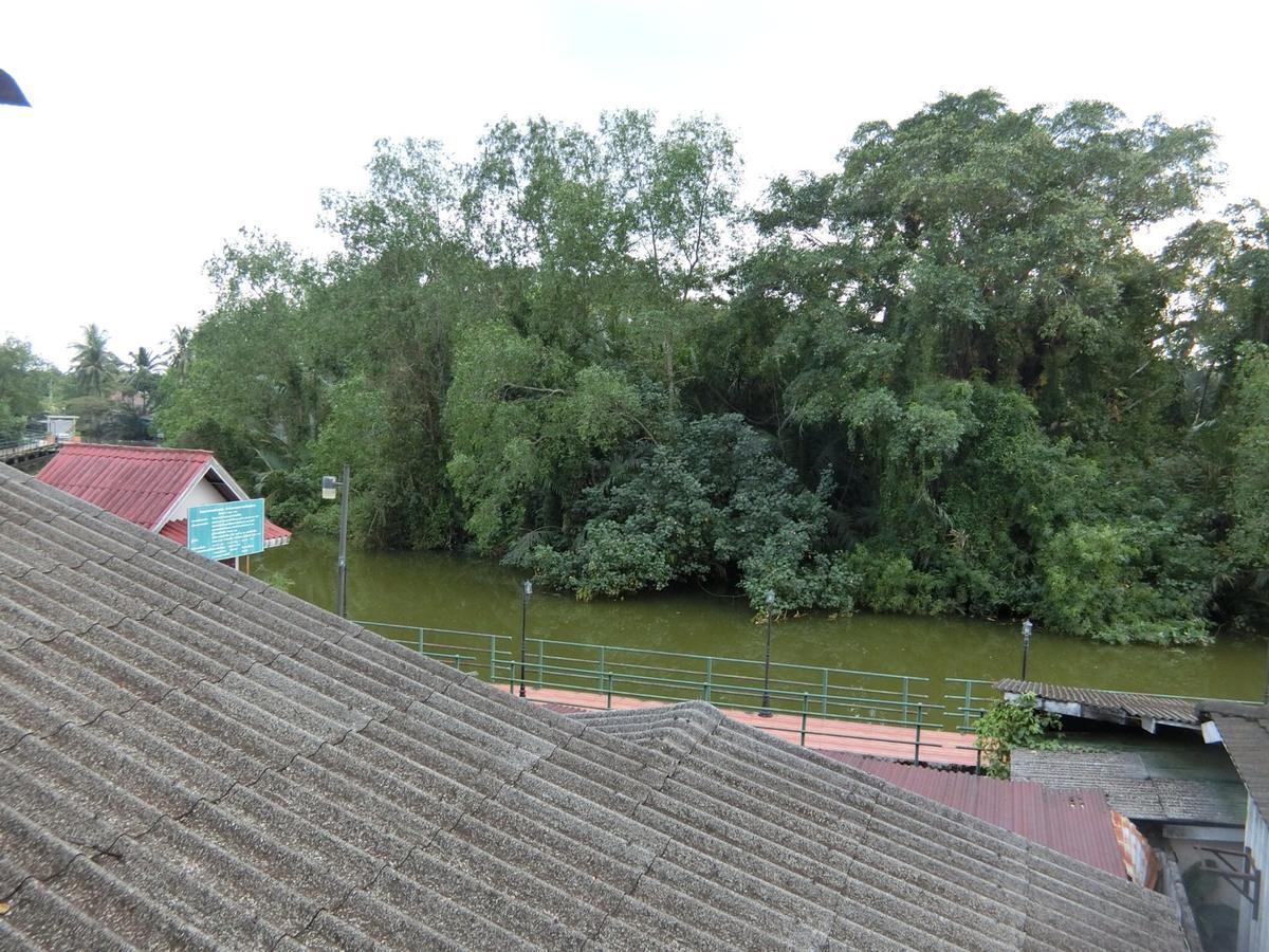 Sangjun Guesthouse Trat Extérieur photo