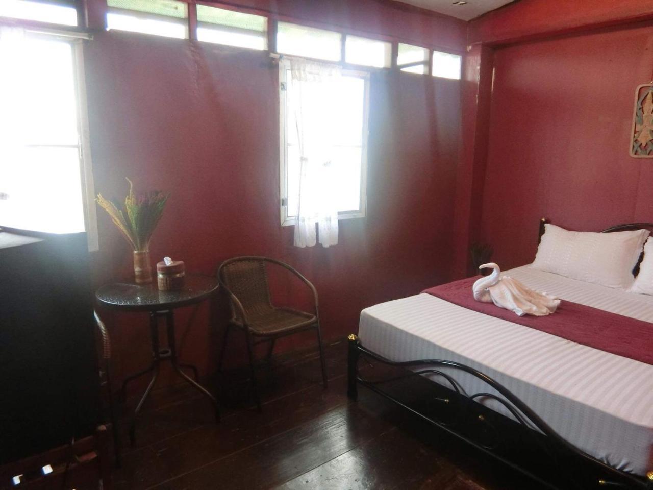 Sangjun Guesthouse Trat Extérieur photo