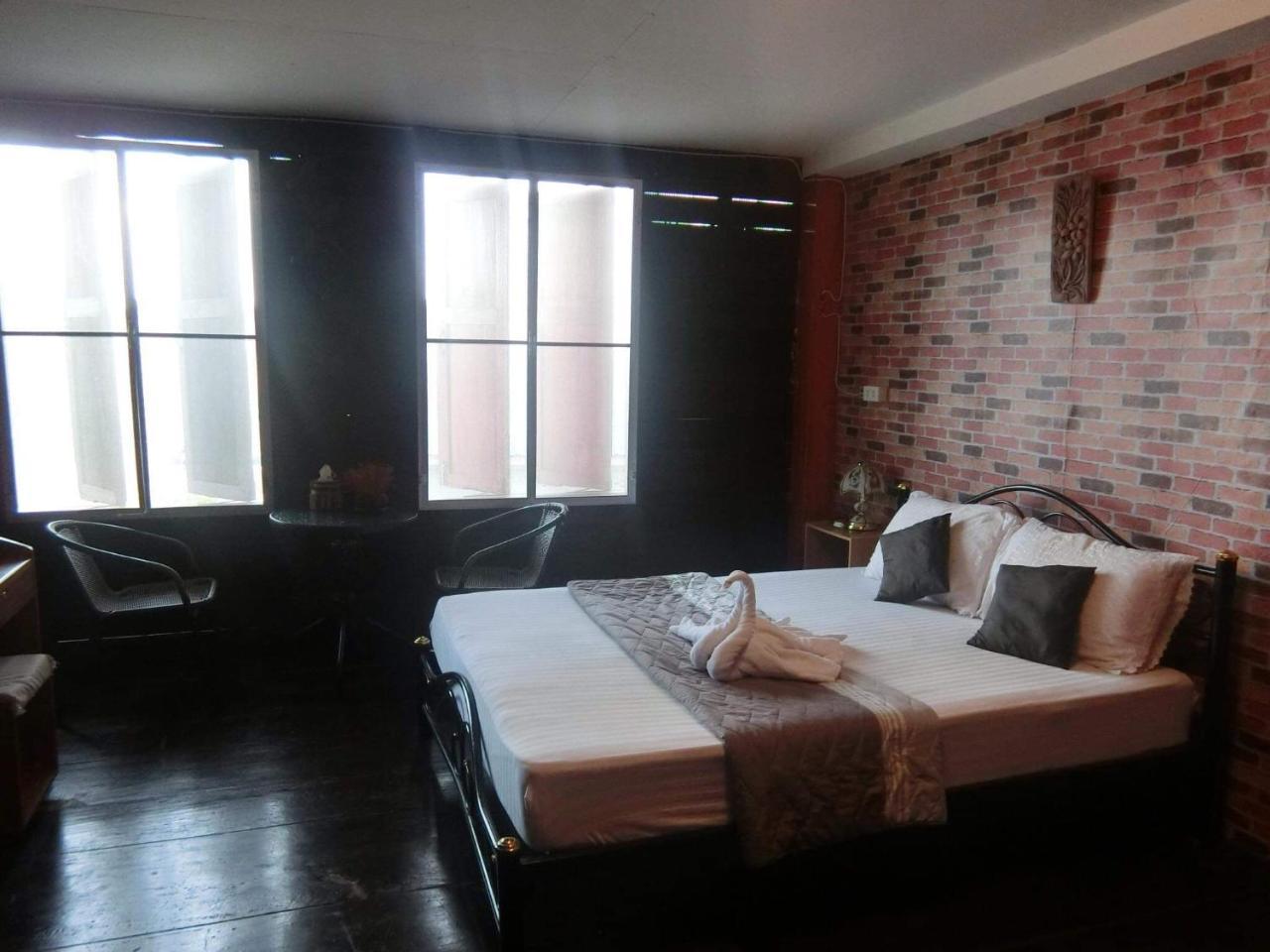 Sangjun Guesthouse Trat Extérieur photo